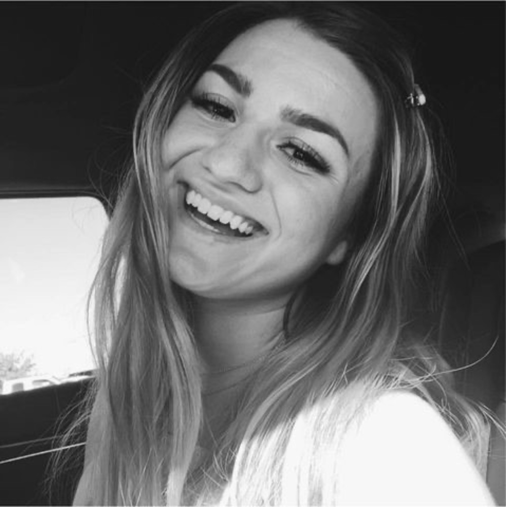 Meet your Posher, Alexis